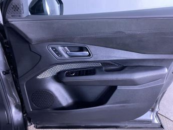 NISSAN ARIYA 87kWh Evolve SUV 5dr Electric Auto e-4ORCE 22kW Charger (306 ps)