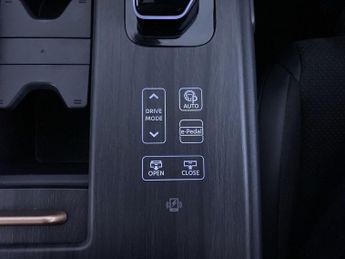 NISSAN ARIYA 87kWh Evolve SUV 5dr Electric Auto e-4ORCE 22kW Charger (306 ps)