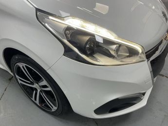 PEUGEOT 208 1.2 PureTech GT Line Hatchback 5dr Petrol Manual Euro 6 (s/s) (1