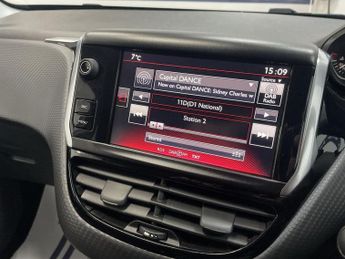 PEUGEOT 208 1.2 PureTech GT Line Hatchback 5dr Petrol Manual Euro 6 (s/s) (1
