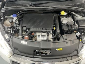 PEUGEOT 208 1.2 PureTech GT Line Hatchback 5dr Petrol Manual Euro 6 (s/s) (1