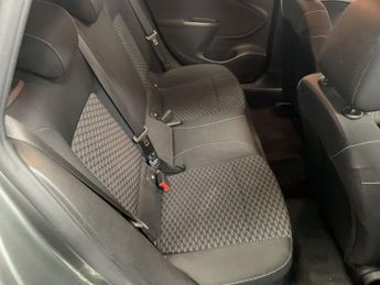 VAUXHALL ASTRA 1.6 CDTi ecoTEC BlueInjection Design Sports Tourer 5dr Diesel Ma