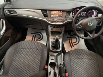 VAUXHALL ASTRA 1.6 CDTi ecoTEC BlueInjection Design Sports Tourer 5dr Diesel Ma