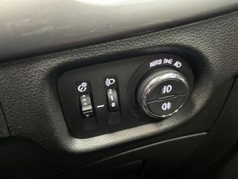 VAUXHALL ASTRA 1.6 CDTi ecoTEC BlueInjection Design Sports Tourer 5dr Diesel Ma