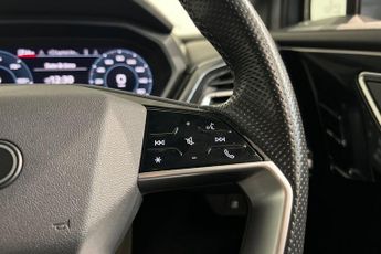 AUDI Q4 E-TRON 40 S line SUV 5dr Electric Auto 82kWh (204 ps) Rear Parking Sens