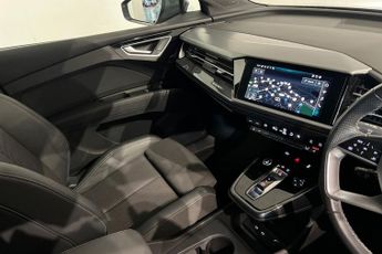 AUDI Q4 E-TRON 40 S line SUV 5dr Electric Auto 82kWh (204 ps) Rear Parking Sens