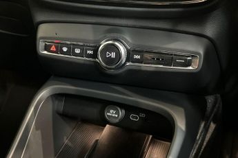 VOLVO XC40 Recharge Twin 78kWh Ultimate SUV 5dr Electric Auto AWD (408 ps) 