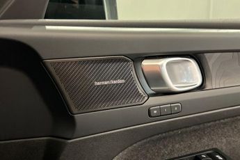 VOLVO XC40 Recharge Twin 78kWh Ultimate SUV 5dr Electric Auto AWD (408 ps) 