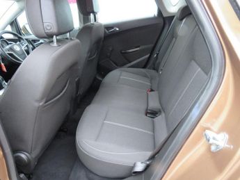 VAUXHALL ASTRA 1.6 16v SRi Hatchback 5dr Petrol Auto Euro 5 (115 ps)