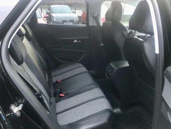 PEUGEOT 3008 1.2 PureTech Allure SUV 5dr Petrol EAT Euro 6 (s/s) (130 ps)