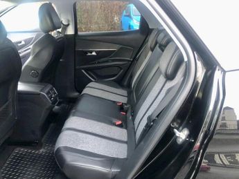 PEUGEOT 3008 1.2 PureTech Allure SUV 5dr Petrol EAT Euro 6 (s/s) (130 ps)