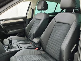 VOLKSWAGEN PASSAT 2.0 TDI GT Saloon 4dr Diesel Manual Euro 6 (s/s) (150 ps)