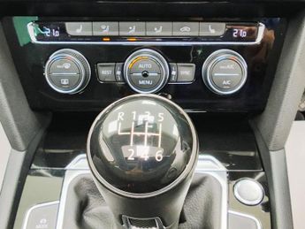 VOLKSWAGEN PASSAT 2.0 TDI GT Saloon 4dr Diesel Manual Euro 6 (s/s) (150 ps)