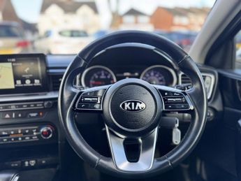 KIA CEED 1.6 CRDi 3 Hatchback 5dr Diesel DCT Euro 6 (s/s) (114 bhp)
