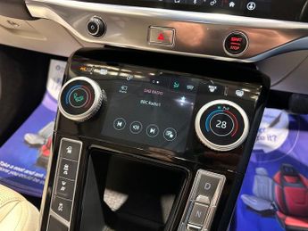 JAGUAR I-PACE 400 90kWh SE SUV 5dr Electric Auto 4WD (400 ps)