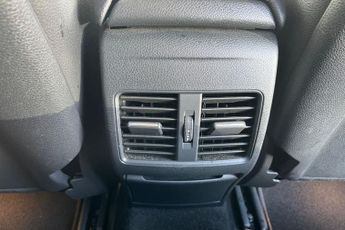 MERCEDES-BENZ GLA CLASS 2.1 GLA220d Sport (Premium) SUV 5dr Diesel 7G-DCT 4MATIC Euro 6 