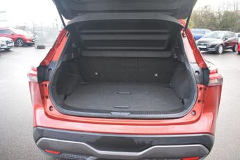 NISSAN QASHQAI 1.3 DIG-T MHEV N-Connecta SUV 5dr Petrol Hybrid XTRON Euro 6 (s/