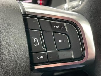 LAND ROVER DISCOVERY SPORT 2.0 TD4 SE SUV 5dr Diesel Manual 4WD Euro 6 (s/s) (180 ps)