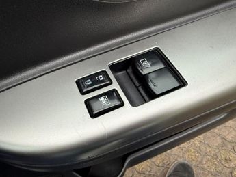 NISSAN MICRA 1.2 Tekna Hatchback 5dr Petrol Manual Euro 5 (80 ps)