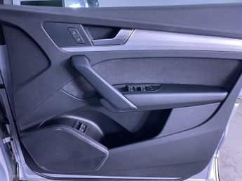 AUDI Q5 2.0 TFSIe 50 S line Sportback 5dr Petrol Plug-in Hybrid S Tronic