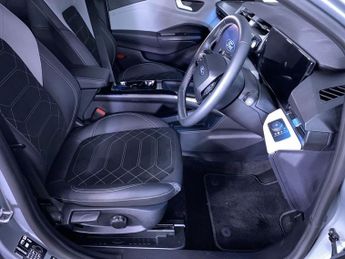 FORD Puma Gen-E Standard Range 43kWh Premium SUV 5dr Electric Auto (168 ps)