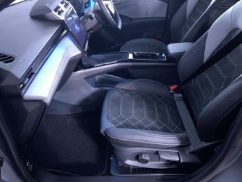 FORD Puma Gen-E Standard Range 43kWh Premium SUV 5dr Electric Auto (168 ps)