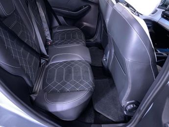 FORD Puma Gen-E Standard Range 43kWh Premium SUV 5dr Electric Auto (168 ps)