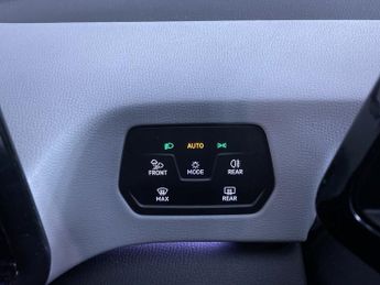 VOLKSWAGEN ID.3 Pro Performance 58kWh Business Hatchback 5dr Electric Auto (204 
