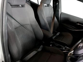 TOYOTA COROLLA 1.8 VVT-h GPF Icon Tech Hatchback 5dr Petrol Hybrid CVT Euro 6 (