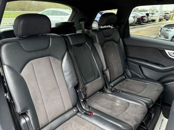AUDI Q7 3.0 TDI V6 S line SUV 5dr Diesel Tiptronic quattro Euro 6 (s/s) 