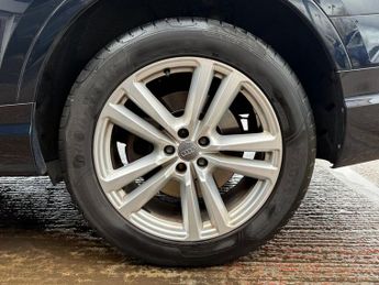 AUDI Q7 3.0 TDI V6 S line SUV 5dr Diesel Tiptronic quattro Euro 6 (s/s) 