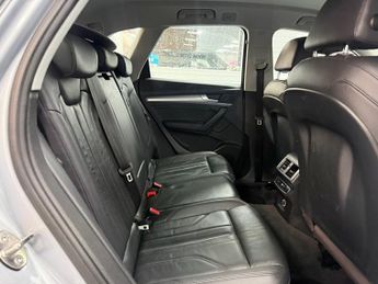 AUDI Q5 2.0 TDI Sport SUV 5dr Diesel S Tronic quattro Euro 6 (s/s) (190 