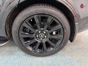 LAND ROVER DISCOVERY 3.0 TD V6 SE SUV 5dr Diesel Auto 4WD Euro 6 (s/s) (258 ps)