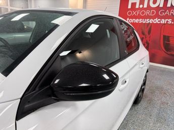 VAUXHALL Corsa Electric 50kWh SE Premium Hatchback 5dr Electric Auto (136 ps)