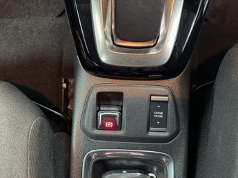 VAUXHALL Corsa Electric 50kWh SE Premium Hatchback 5dr Electric Auto (136 ps)