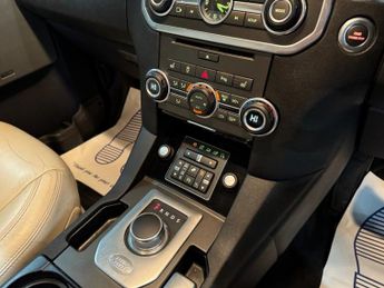 LAND ROVER DISCOVERY 4 3.0 SD V6 HSE Luxury SUV 5dr Diesel Auto 4WD Euro 5 (s/s) (255 b