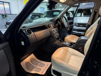 LAND ROVER DISCOVERY 4 3.0 SD V6 HSE Luxury SUV 5dr Diesel Auto 4WD Euro 5 (s/s) (255 b