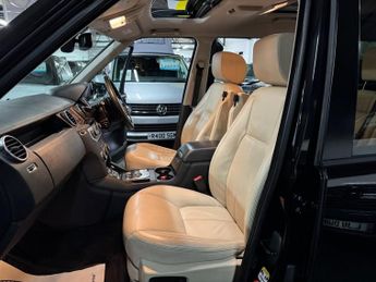 LAND ROVER DISCOVERY 4 3.0 SD V6 HSE Luxury SUV 5dr Diesel Auto 4WD Euro 5 (s/s) (255 b