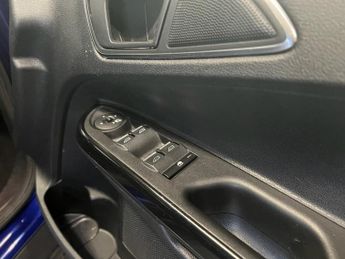 FORD B-MAX 1.6 Titanium MPV 5dr Petrol Powershift Euro 5 (105 ps)