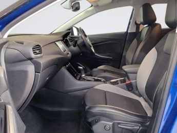 VAUXHALL GRANDLAND X 1.2 Turbo SRi Nav SUV 5dr Petrol Auto Euro 6 (s/s) (130 ps)