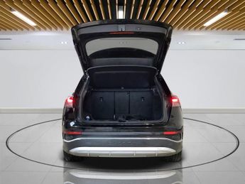 AUDI Q4 E-TRON 35 S line SUV 5dr Electric Auto 55kWh (170 ps)