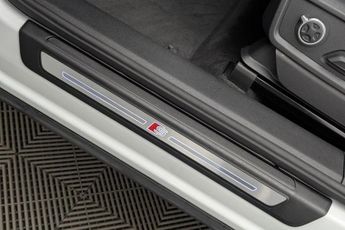 AUDI Q5 2.0 TFSIe 55 S line Competition SUV 5dr Petrol Plug-in Hybrid S 