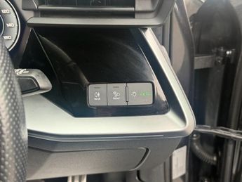 AUDI A3 1.5 TFSI 35 Edition 1 Sportback 5dr Petrol S Tronic Euro 6 (s/s)