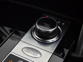 LAND ROVER DISCOVERY 3.0 SD V6 HSE SUV 5dr Diesel Auto 4WD Euro 6 (s/s) (306 ps)