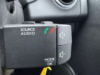 DACIA SANDERO STEPWAY 1.5 dCi Ambiance Hatchback 5dr Diesel Manual Euro 5 (90 ps)