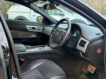 JAGUAR XF 2.2d R-Sport Saloon 4dr Diesel Auto Euro 5 (s/s) (200 ps)