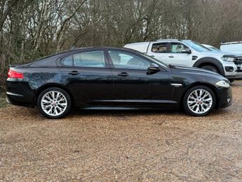 JAGUAR XF 2.2d R-Sport Saloon 4dr Diesel Auto Euro 5 (s/s) (200 ps)