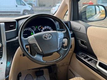 TOYOTA ALPHARD 2.4L PETROL HYBRID
