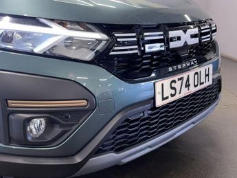 DACIA SANDERO STEPWAY 1.0 TCe EXTREME Hatchback 5dr Petrol CVT Euro 6 (s/s) (90 ps)