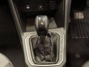 DACIA SANDERO STEPWAY 1.0 TCe EXTREME Hatchback 5dr Petrol CVT Euro 6 (s/s) (90 ps)